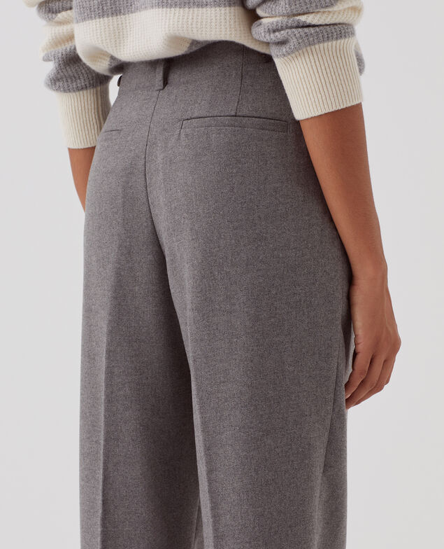 Pantalón recto de lana U060 gray