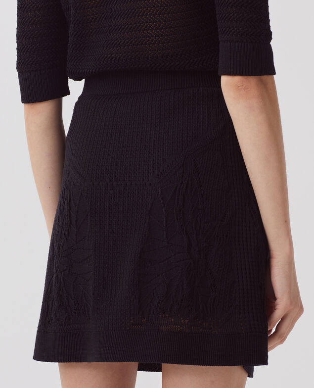 Falda corta de crochet con motivo floral H091 black beauty
