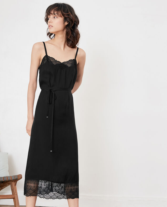 Vestido estilo salto de cama con encaje Noir