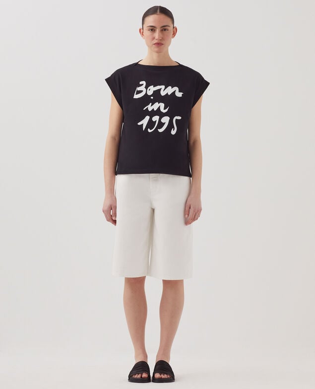 Camiseta corte caja de algodón J094 black base 95