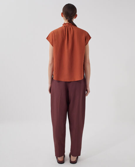 Camisa sin mangas con cuello de volantes U260 orange