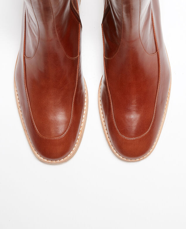 Botas ajustadas de cuero Camel