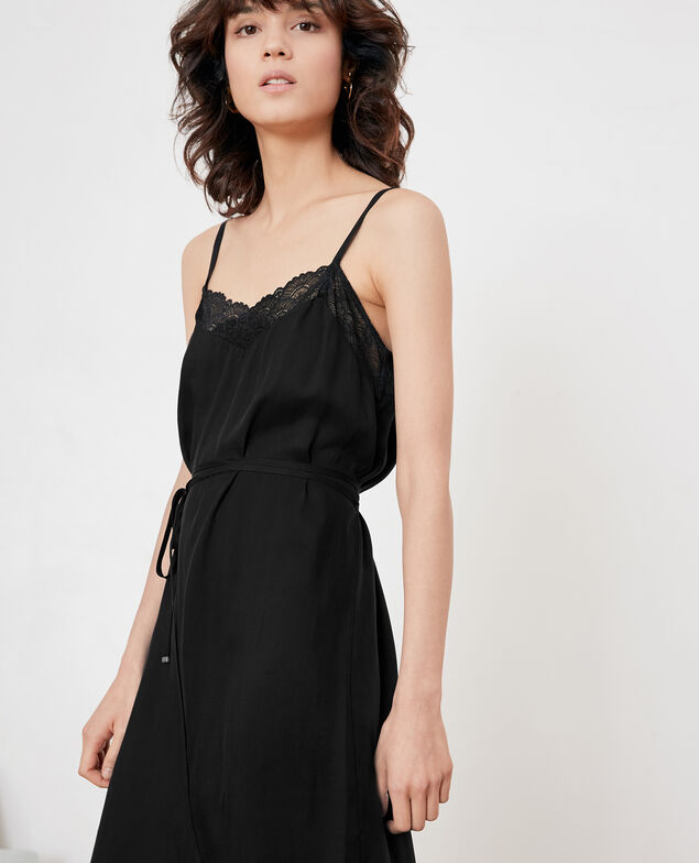 Vestido estilo salto de cama con encaje Noir