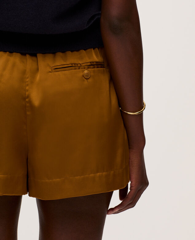 Short fluido satinado K340 bone brown