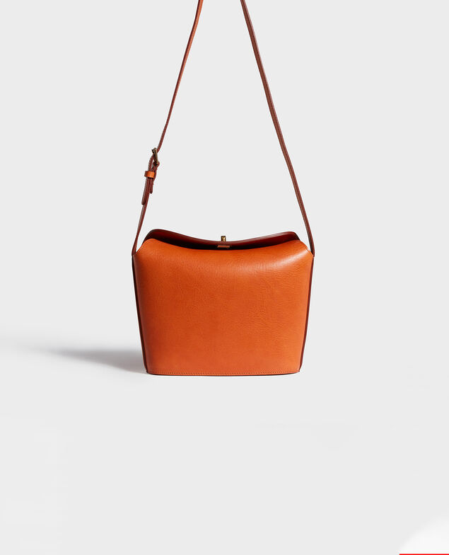 Bolso de cuero con bandolera corta Camel