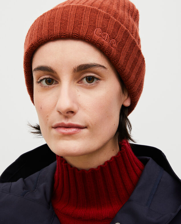 Gorro de lana con las letras "CDC" bordadas Brandy brown