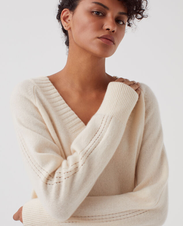 Jersey con cuello de pico de cachemir I300 pearled ivory
