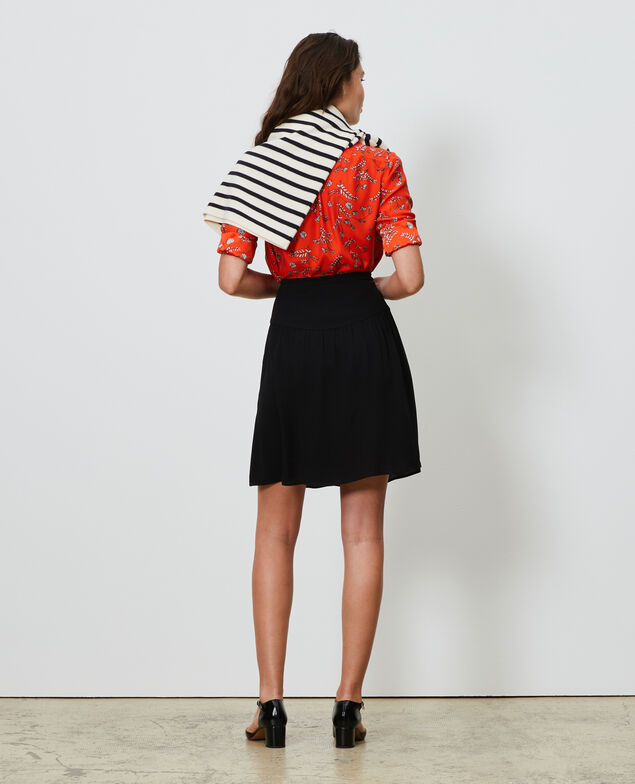 Falda corta fluida Black beauty