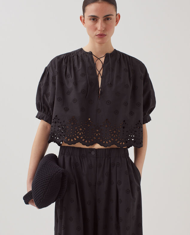 Blusa de algodón con bordado inglés H091 black beauty